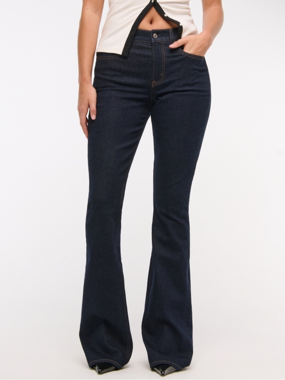 Abercrombie Curve Love Bootcut Mid Rise Size 26